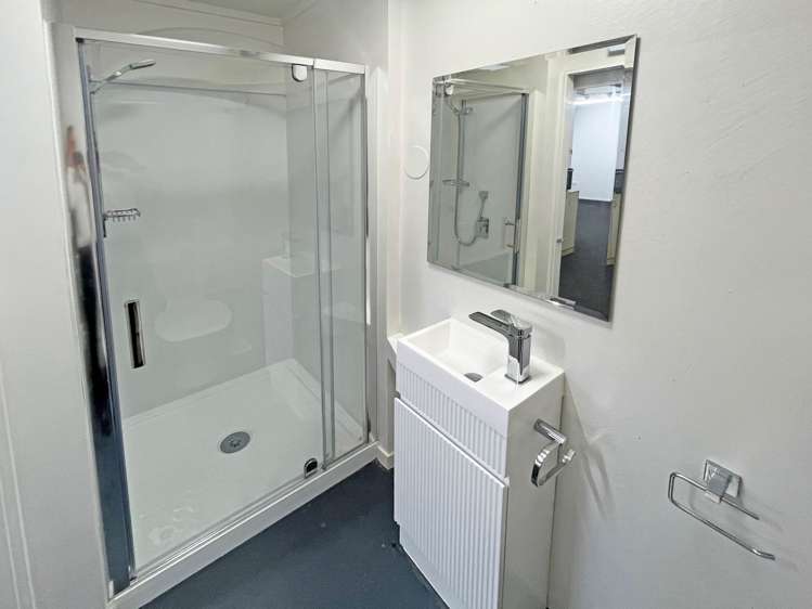 Unit E/5 Freeman Way Manukau_11