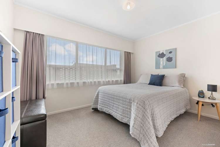 2/3 Pamela Place New Lynn_6