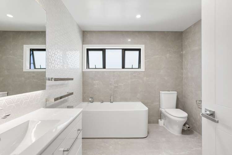 92A Flanshaw Street Te Atatu South_20