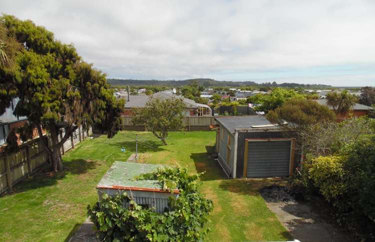 215 Hampden Street Hokitika_16