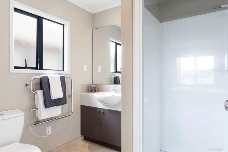 7 Vicente Place Oteha_11