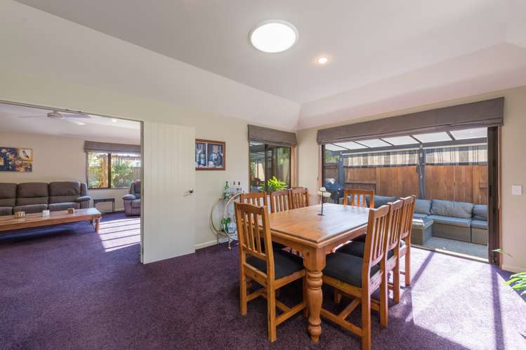 7 Covent Drive Stoke_10