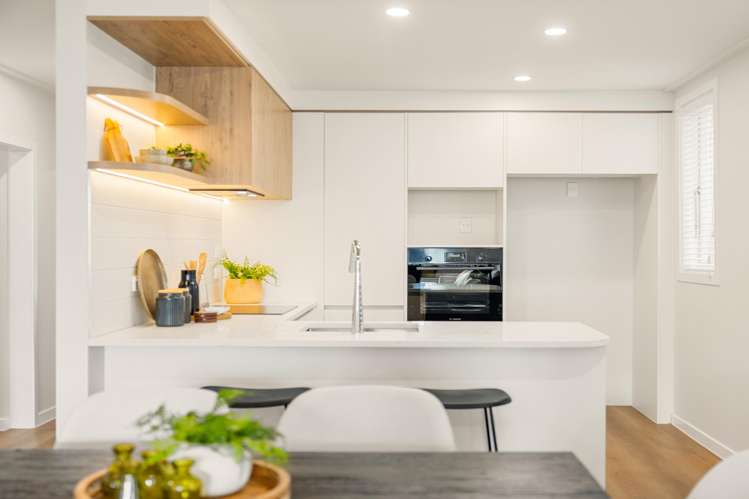 94 West End Road_5