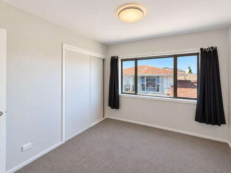 2/360 Worcester St Linwood_5