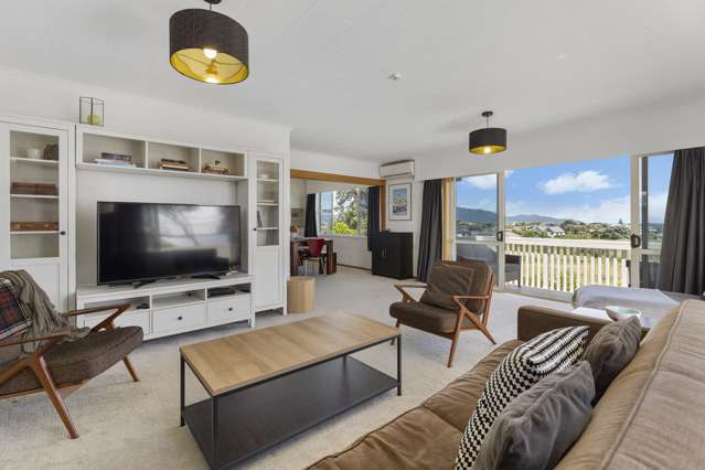 67 Queens Road Waikanae Beach_2