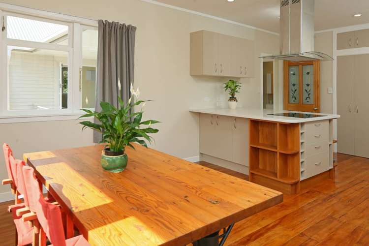 72 Te Atatu Road Te Atatu South_10