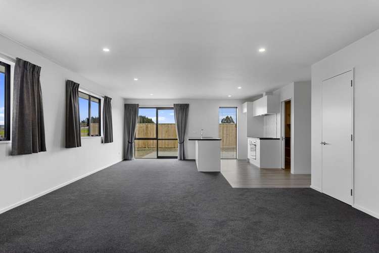 32 Plover Avenue Amberley_2