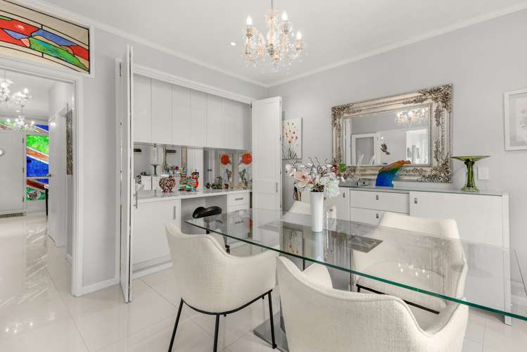 2/4 Gill Road Eastbourne_5