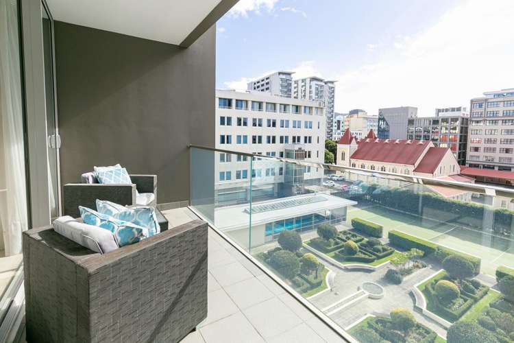 B54/10 Ebor Street Te Aro_1