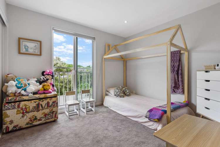 16 Patiti Parade Mangere Bridge_12