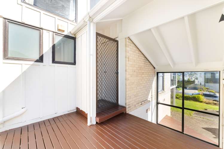 37 Lyttelton Avenue Forrest Hill_17