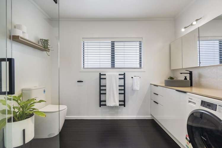 19 Weybridge Crescent Glen Innes_11