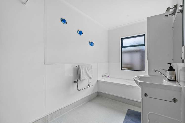 4 Ringer Avenue Matapouri_21