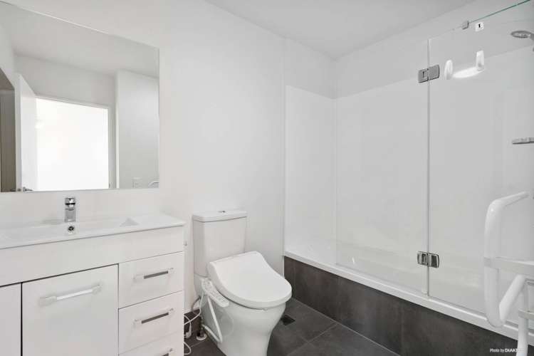 16/17 Lyon Avenue Mount Albert_11