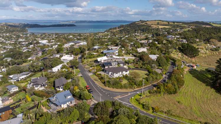 39 Tiri Road Oneroa_32