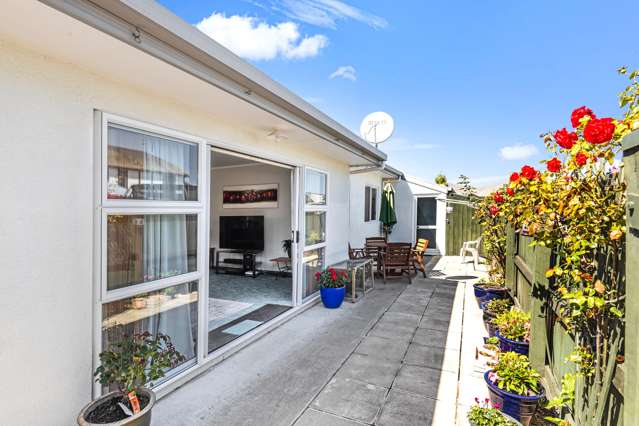 Keys to Convenience: A Move-In Ready 3-Bed