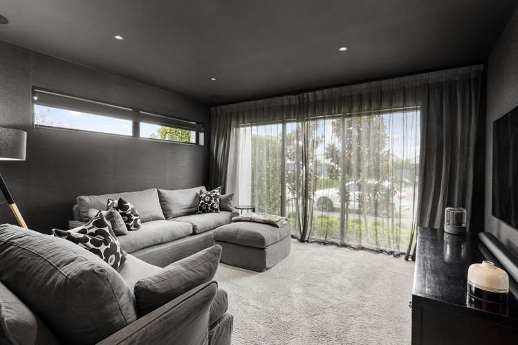 29 Carnaveron Drive Lincoln_9