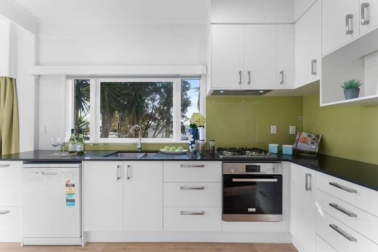 35 Archibald Road Kelston_6