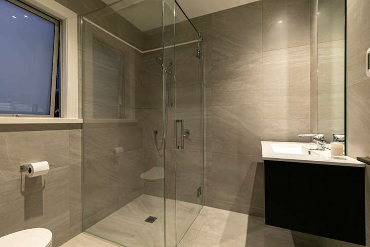 80 Roland Road Greenhithe_24