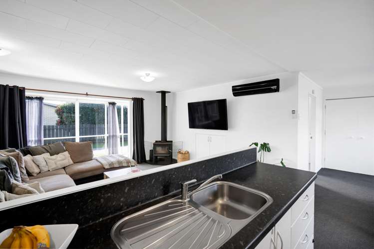 27 Culzean Grove Bell Block_6