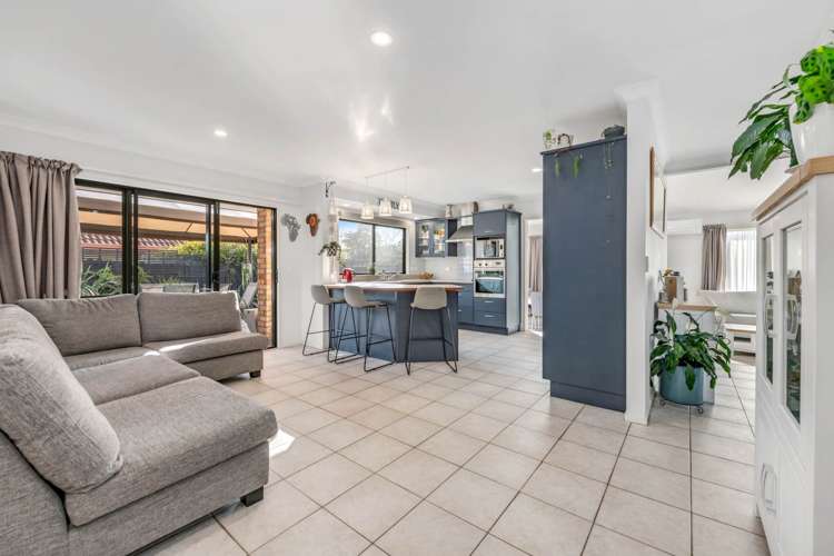 11 Norman Close The Gardens_5