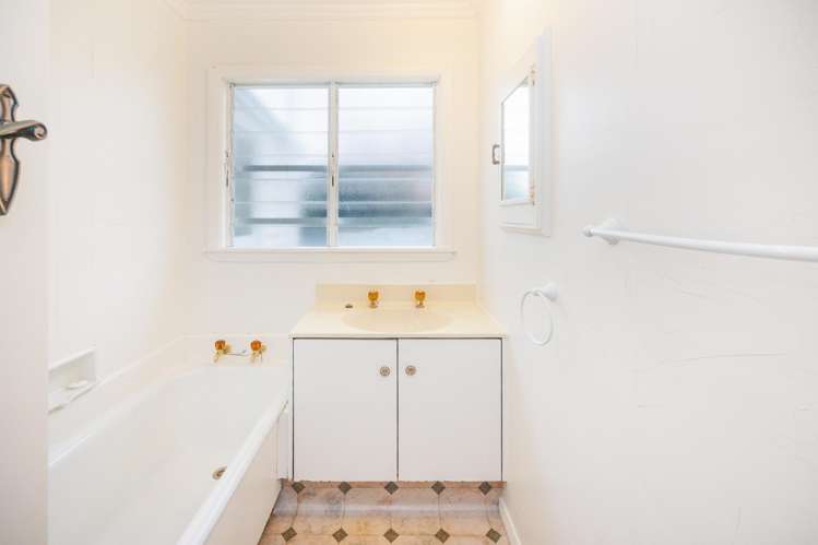 126b Long Melford Road Awapuni_14