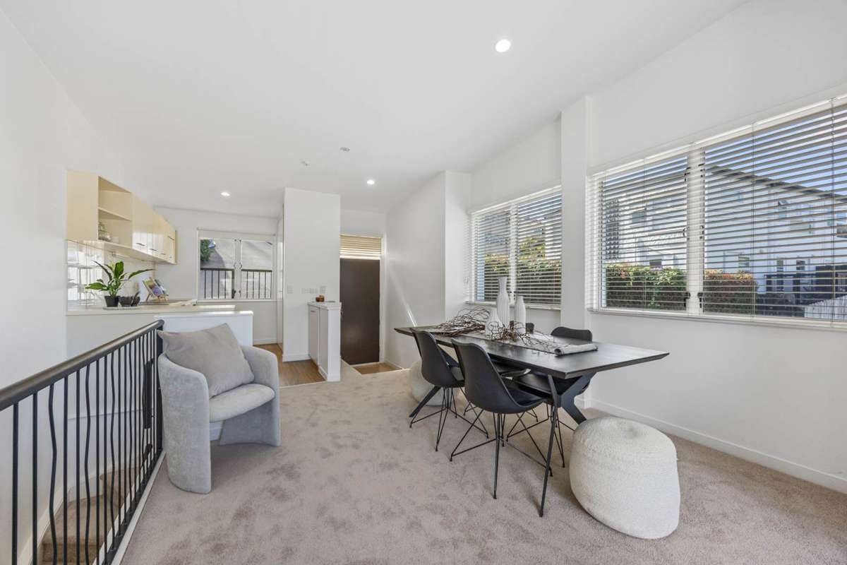 1/27 Birdwood Crescent_5