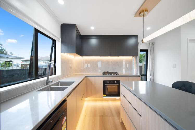 1,2 & 3/28 Jordan Road Mangere_11