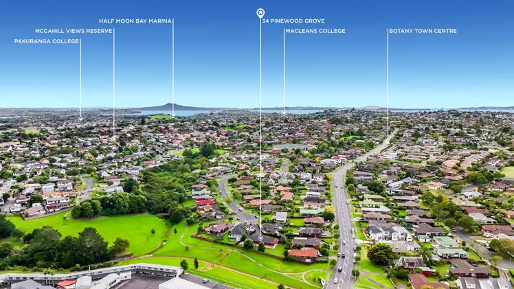 34 Pinewood Grove Botany Downs_14