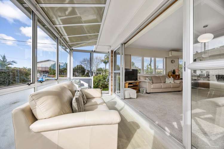 1/6 Melanie Place Orewa_10