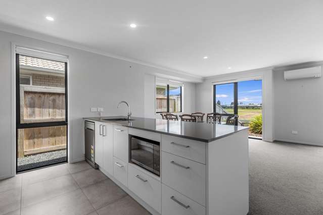 3 APOSTLE MEWS Papamoa_1