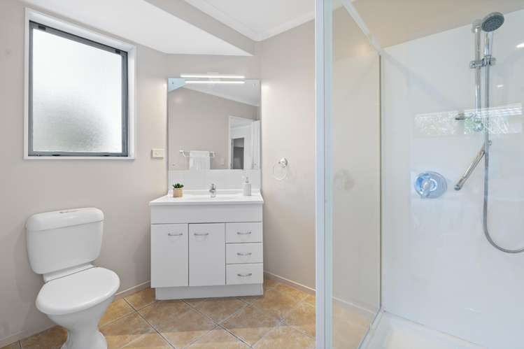 24 Tauranga Place Orewa_12