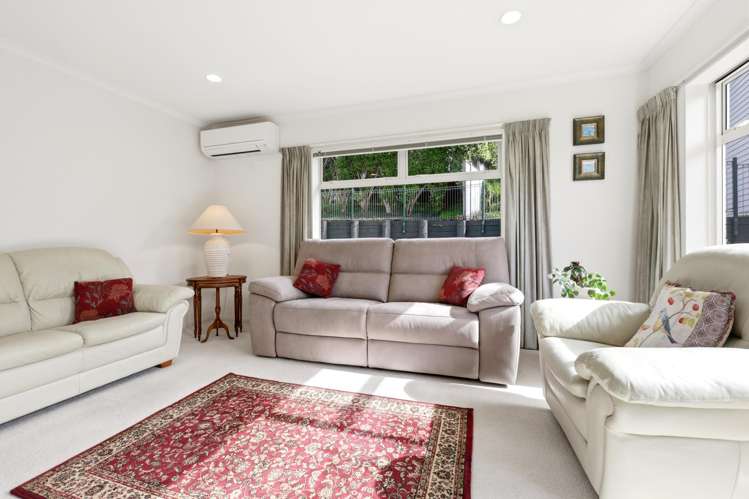 14 Chesterfield Way Orewa_9