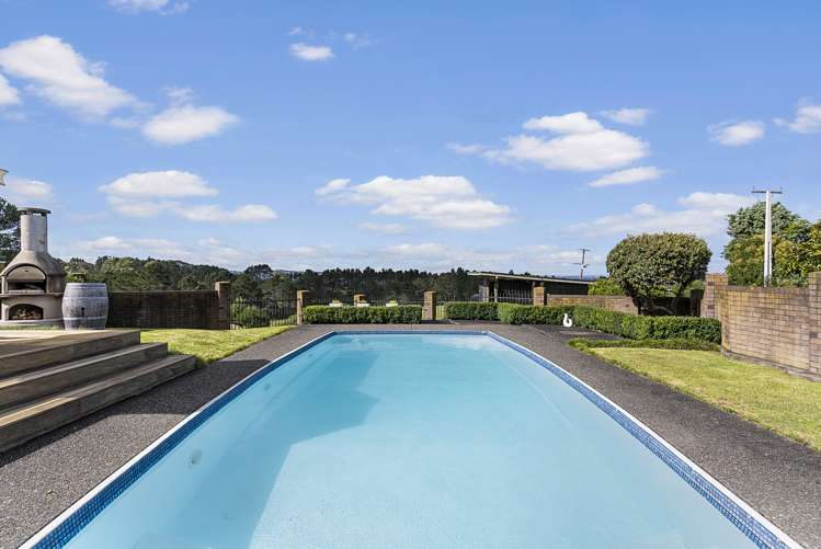 397 Redoubt Road Totara Park_15