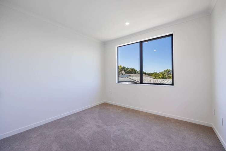 2/8 Auld Street Torbay_16