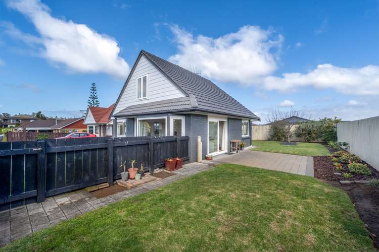 2/15 Cornelian Crescent Half Moon Bay_9