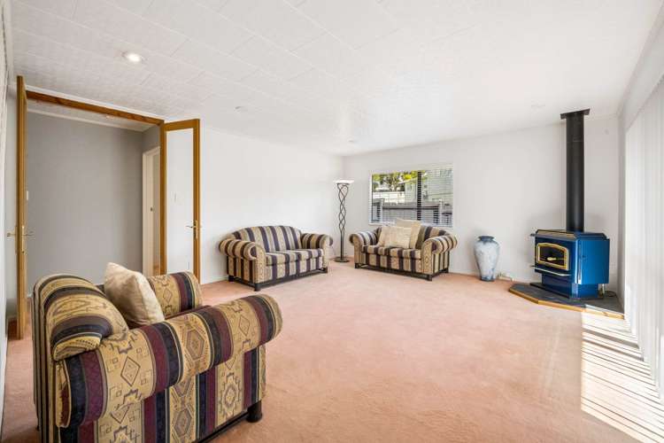 2 Claverdon Drive Massey_4