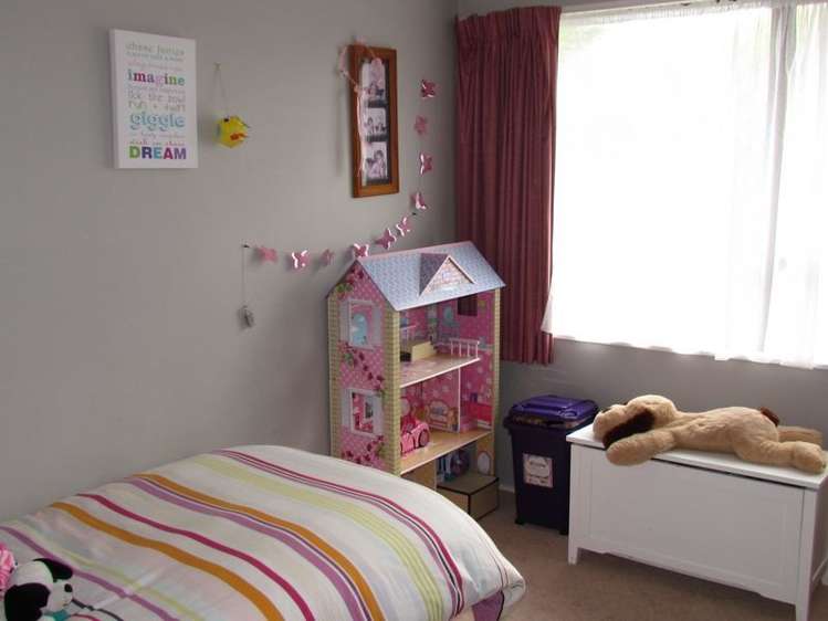 5 Alton Grove Masterton_8