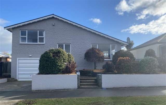 Low maintenance living in prime location