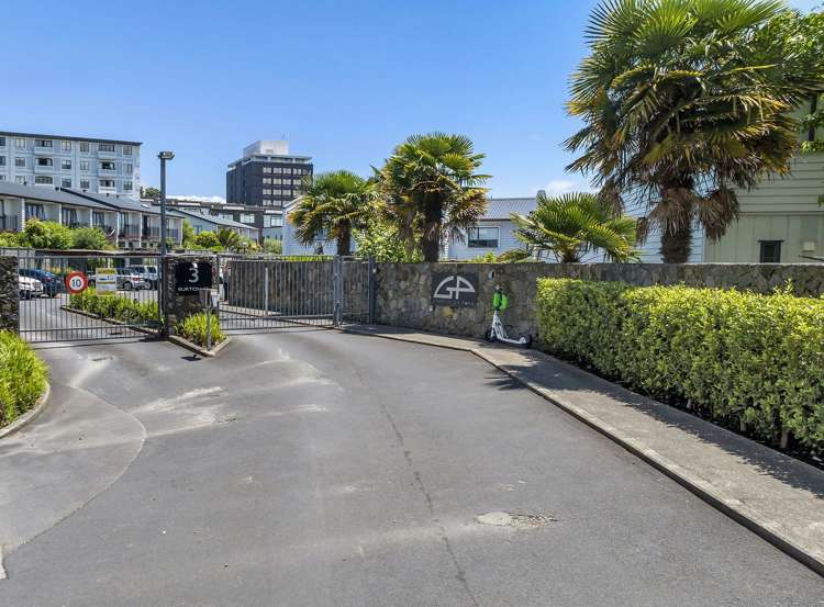 84/3 Burton Street Grafton_16