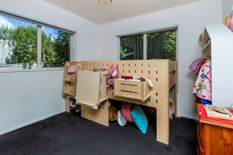 35 Caversham Drive Torbay_22