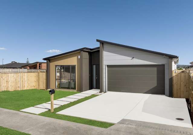Modern Family Home in Peaceful Clarks Beach