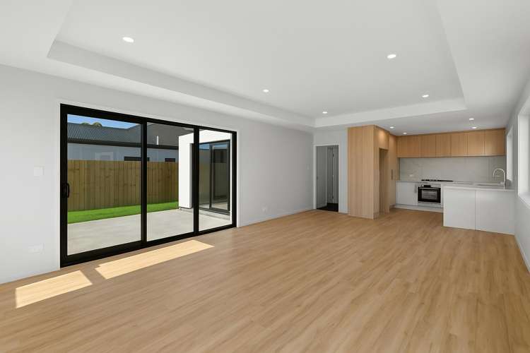 House 2 38 Russell Lilley Drive_1