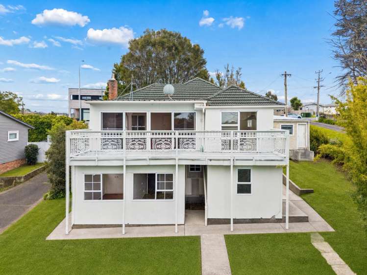 53 Pupuke Road Birkenhead_23
