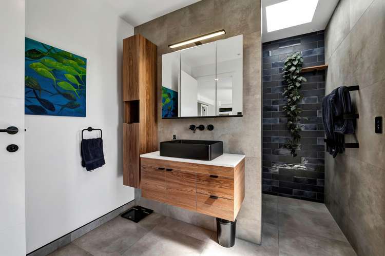 135A Brecon Road Stratford_24