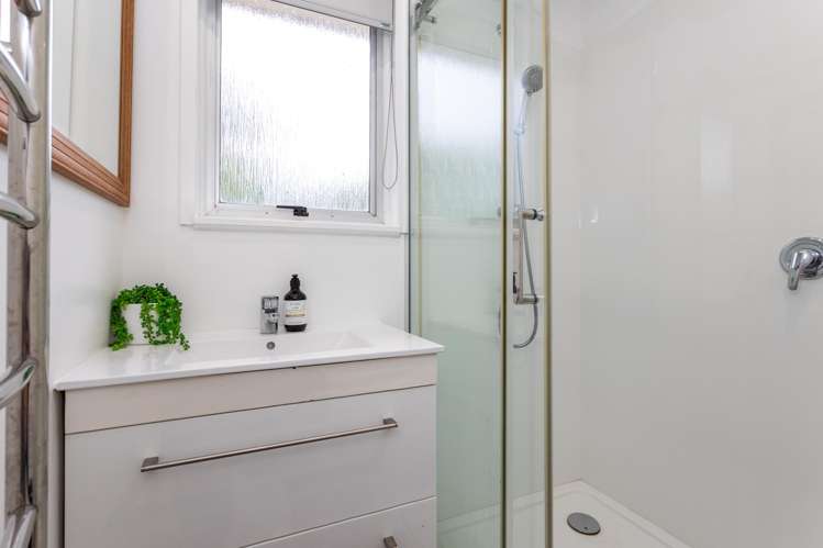 40 Vina Place Massey_11