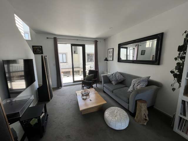 M/33 New North Road 10021_3