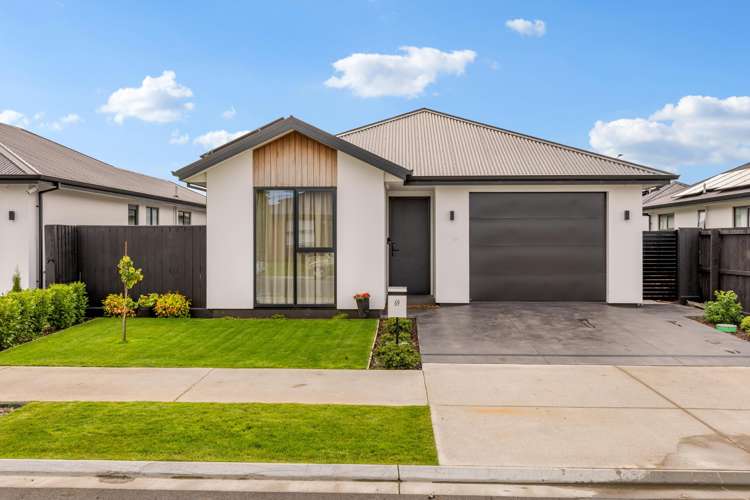 69 Ashurst Crescent_0