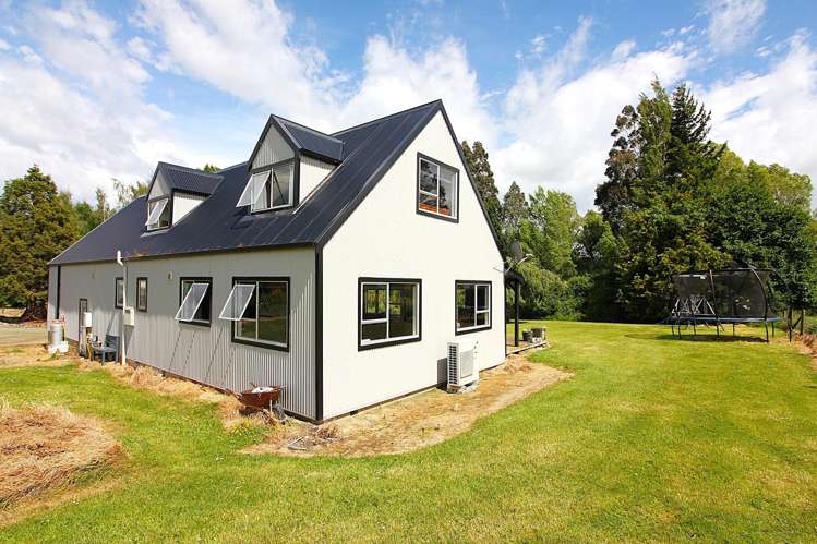 1384 Clifden Blackmount Road Wairaki_7