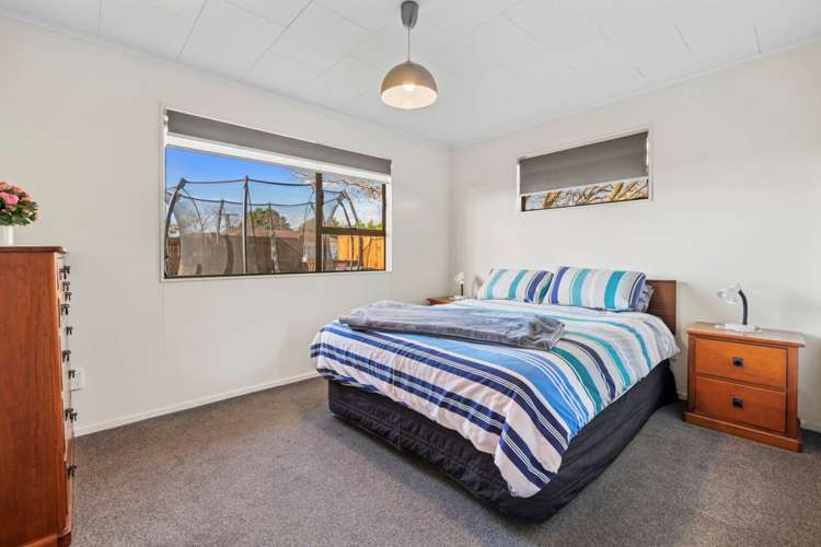 34 Cherry Road Bucklands Beach_12